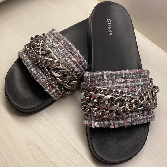 Guess Salema Flat Sandals Grey/Pink Silver Chains nice and Comfy Sz 8 Brand New - Picture 2 of 8